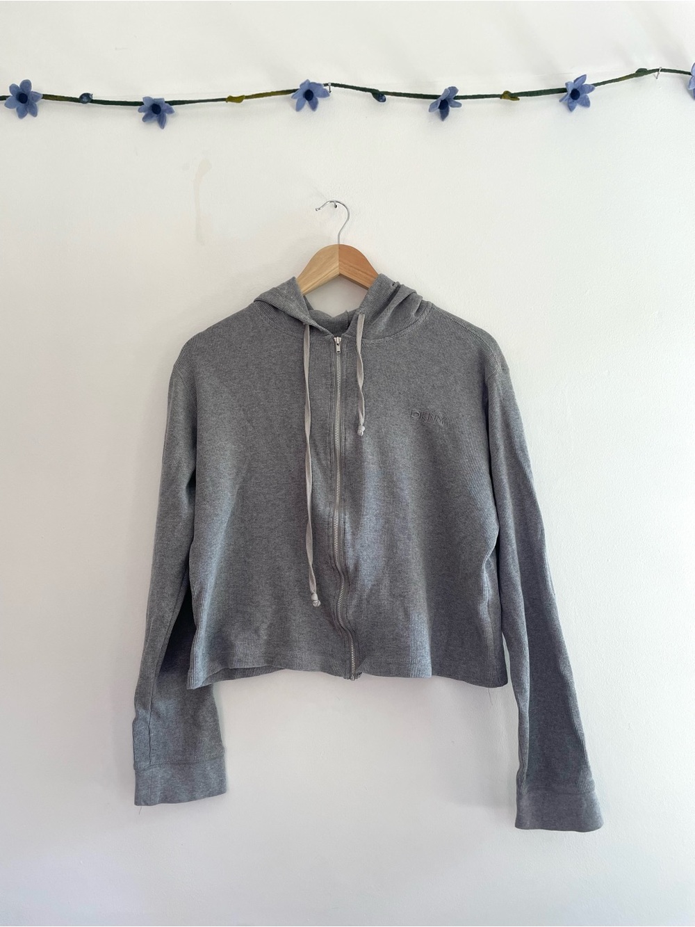 DKNY Grey Waffle Knit Cropped Hoodie - Like New